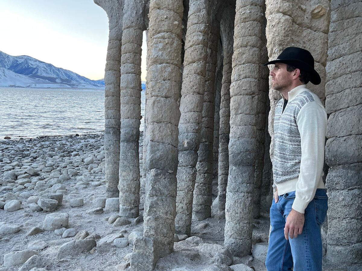 crowley-lake-columns-hiking-